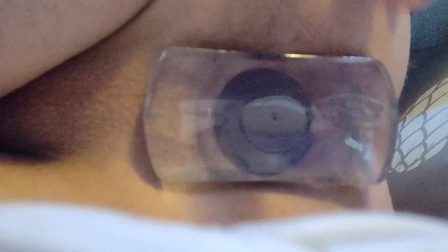 La lopette et son nouveau plug