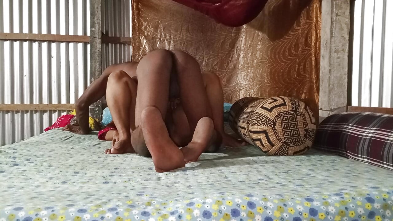 Üvey desi teyze ile ilk kez köy seksi