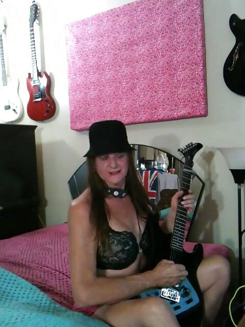 Lizzy Yum Vintage and Behind the Scenes 54