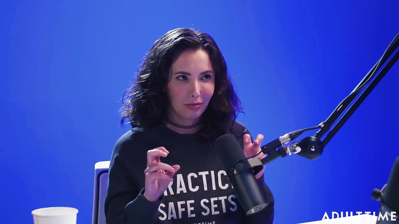 Casey Calvert: parodija kralja tigrova, sindrom impostera i BDSM podcast vremena za odrasle