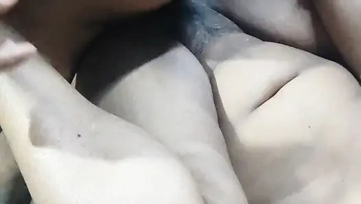 Необрезанная полная романская сперма в киске