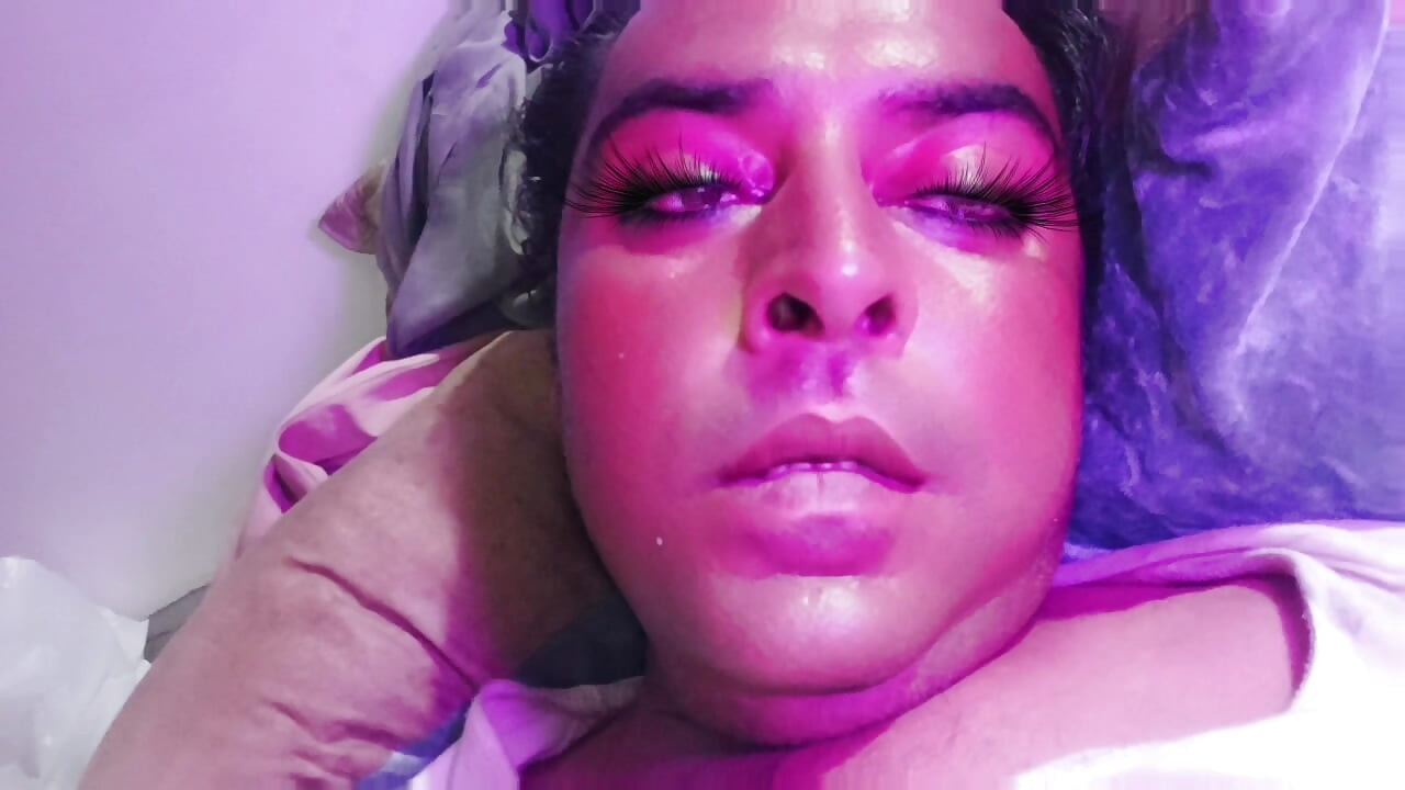 Yeni tarz mastürbasyon tek başına
