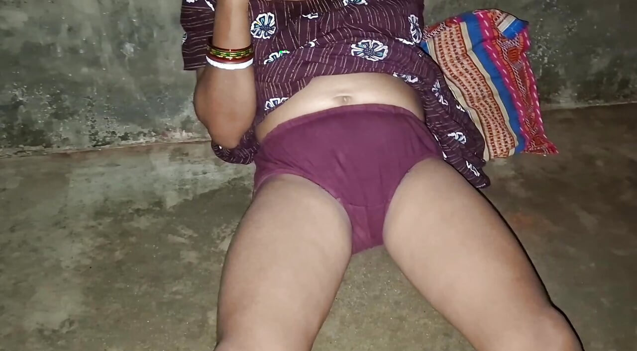 Indian Desi Stepmom Priyanka Loves