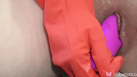 Solo babe,Mirai is masturbating in kitchen,in 4K.