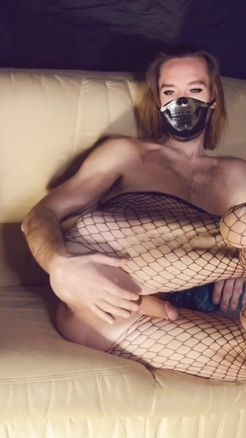 I Squirt When I Put My Finger Deep, I Know You're Watching This Now and You Want to Be Here with Me