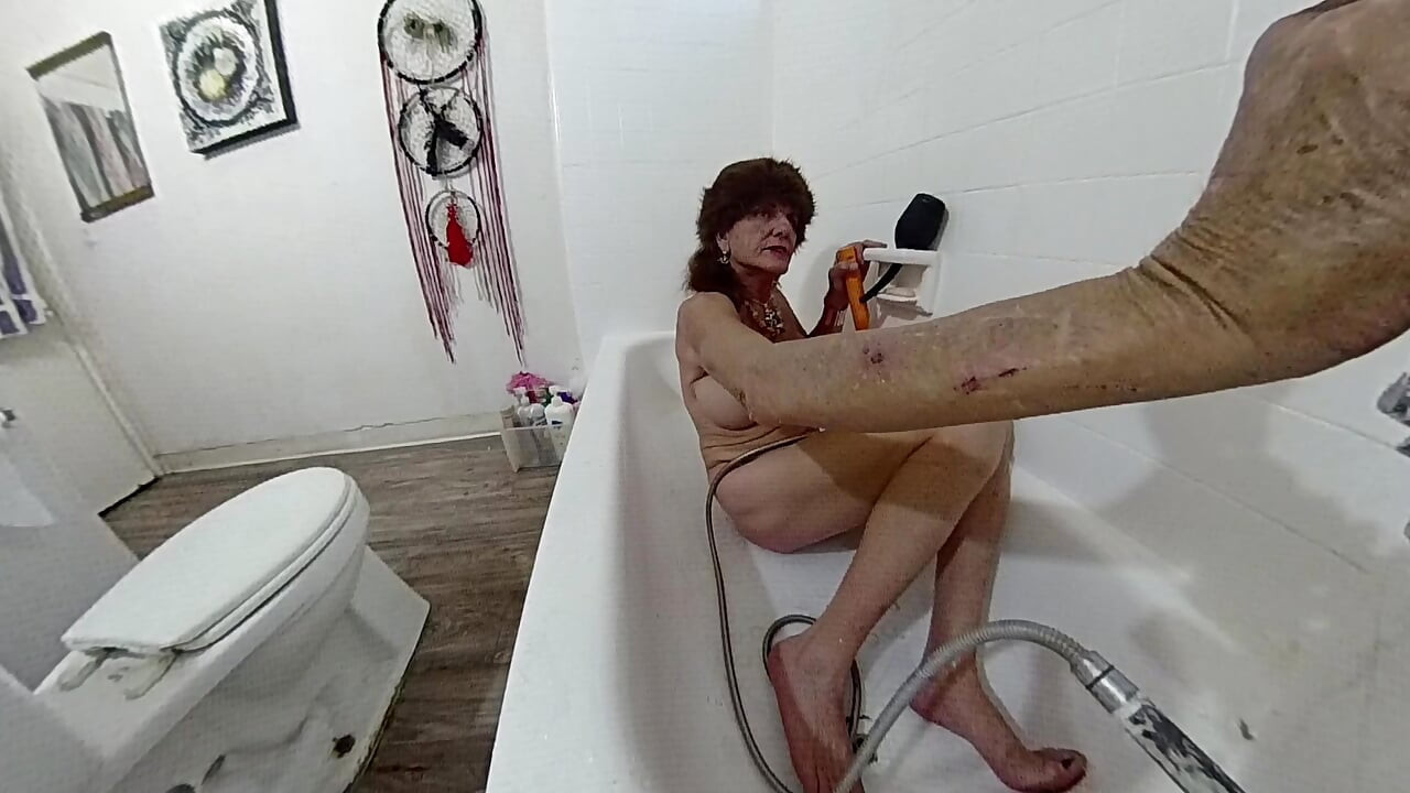 Lizzy Yum SD JUNE 2025 Masturbation Dilating Bathing Edging Amateur, Big Tits, Sex Toy, Solo (dilate anal masturbate 108)