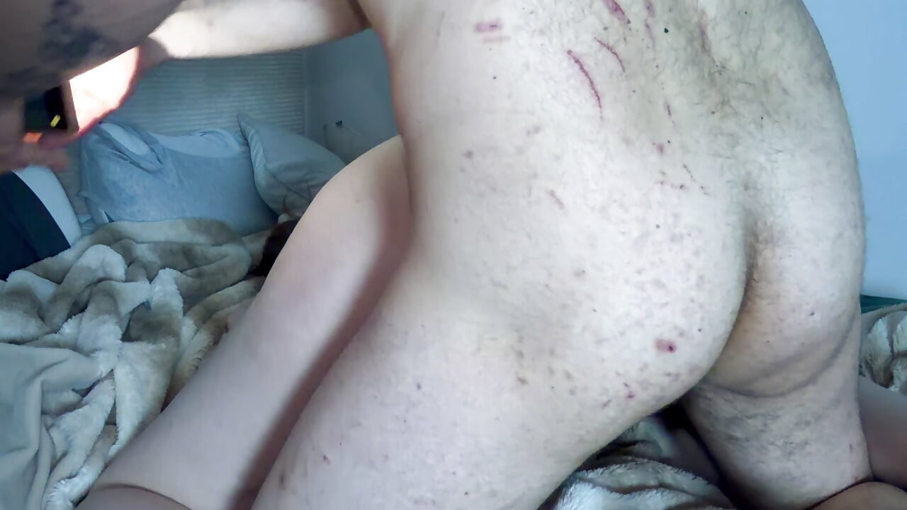 German roommate has her period and masturbates herself until her hot Italian roommate comes into the room