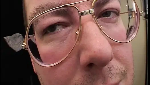 Alman Kapılarının Arkasında Özenle Siktir Edilir - Tam Film