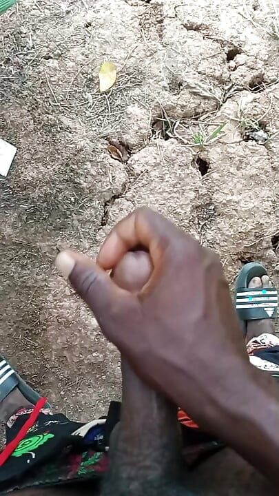 Dia masturbasi untuk mendapatkan kembali dirinya sendiri