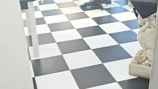 100% real amateur couple fuck in restaurant in daytime!