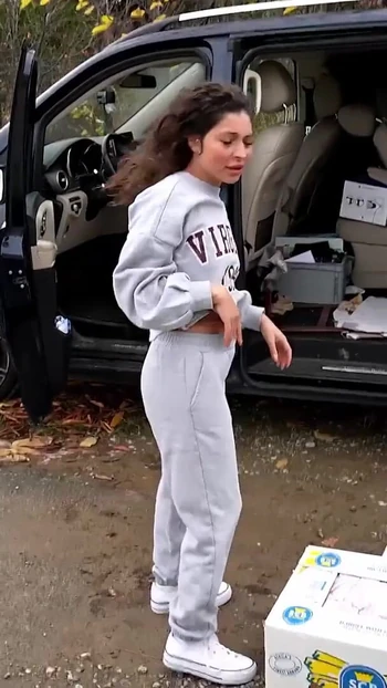 Momento poderoso de "MikeBigDick - Menina sem casa para Céu Com Tesão"