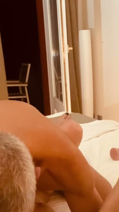 SEKS EROTIS DAN CREAMPIE AKHIR (oleh WILDSPAINCOUPLE) | Klip 2
