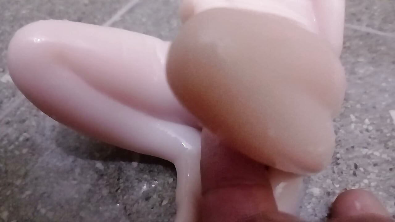 ¡Que te la metan en la posición del misionero con la muñeca sexual de silicona más realista!