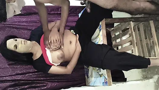 Musim 148. Kakak ipar india seksi pamer besarnya di depan pacarnya. Pacar menjilat susu payudaranya