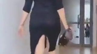 Menina da Arábia Saudita tem uma bunda sexy