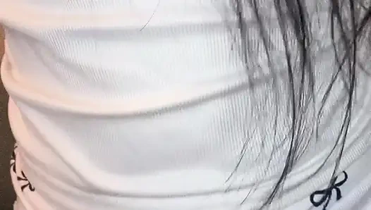 Ты люблю горячих женщин курить сигареты?