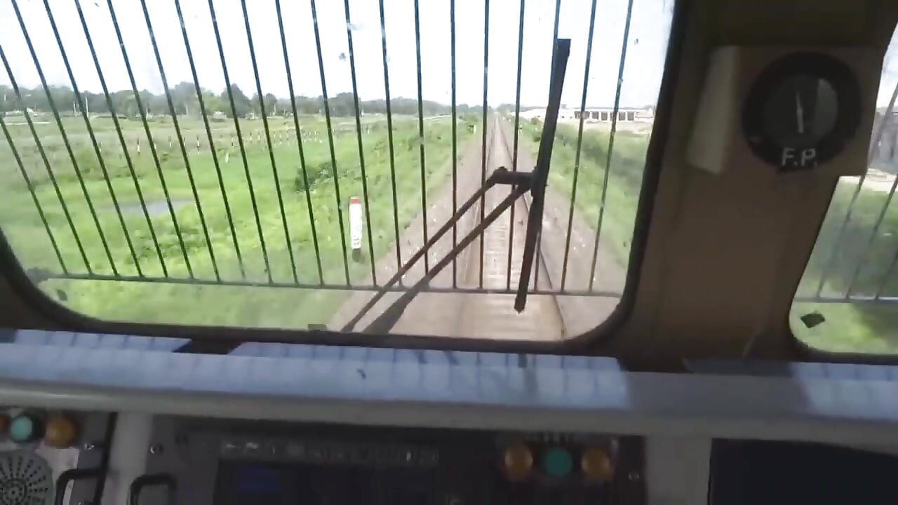 Beutyfull Desi bhabhi cu țâțe mari variază, cu coloană sonoră hindi clară, stand de noapte