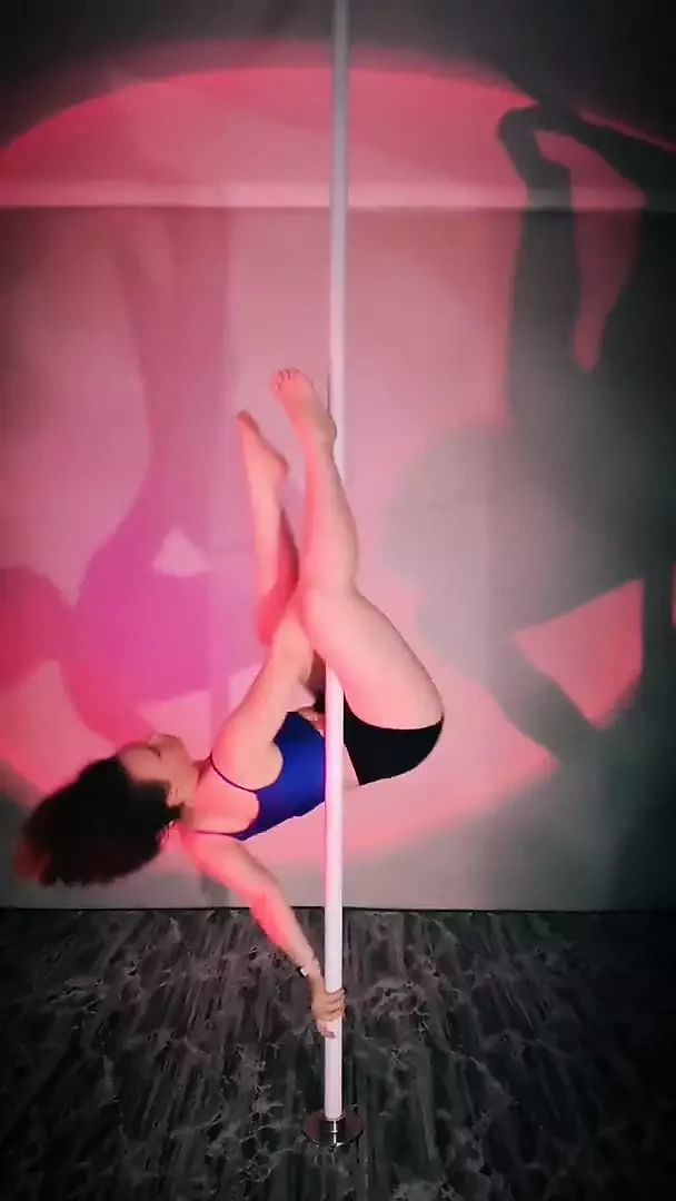 Angelawhiti, vidéo