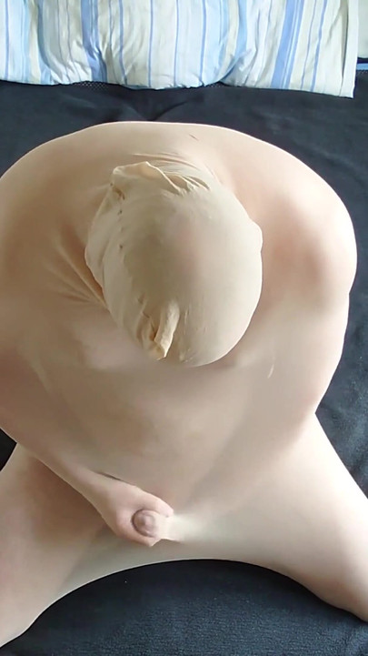 Carmen Nylonjunge Is on Nylon Encasement