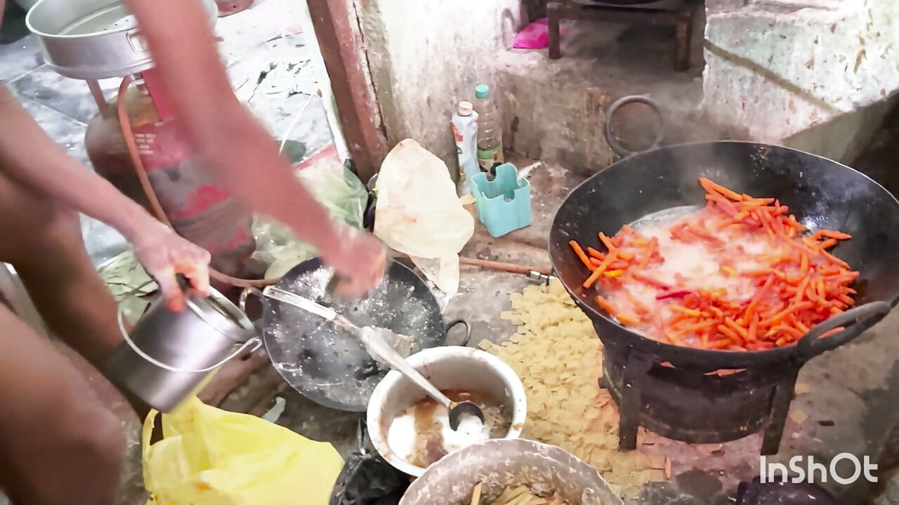 India chico masterbation en una habitación energía llena de energía y disfrutarlo