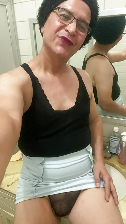 Emmanatly Sexy Shemale