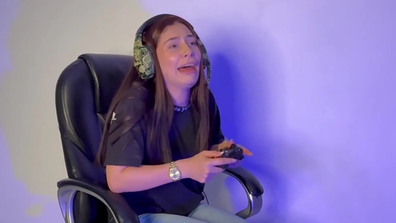 I Wet My Jeans While Playing with My Friends
