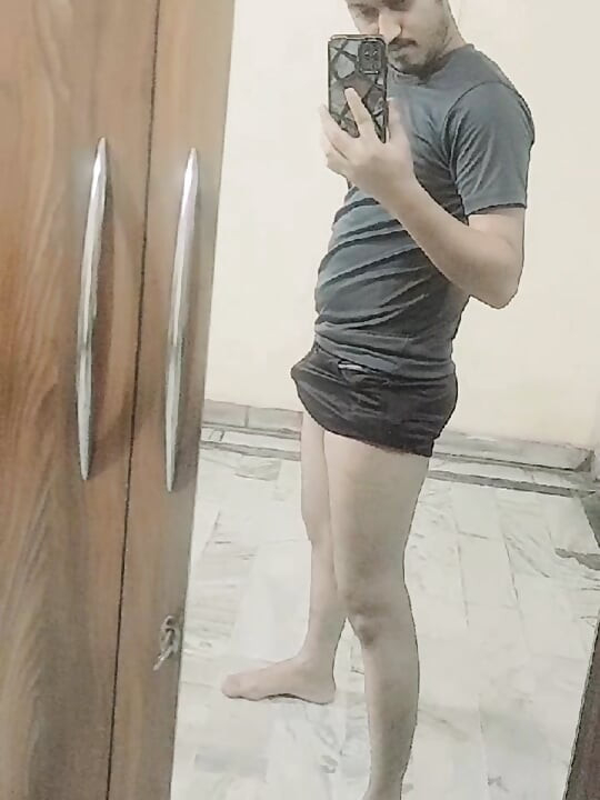 Desi lund khada hai