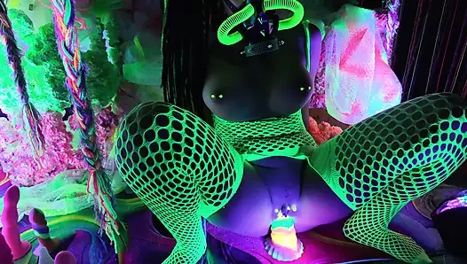 Neon solo fuck - gas mask heavy breathing as i fuck myself in neon lights all over