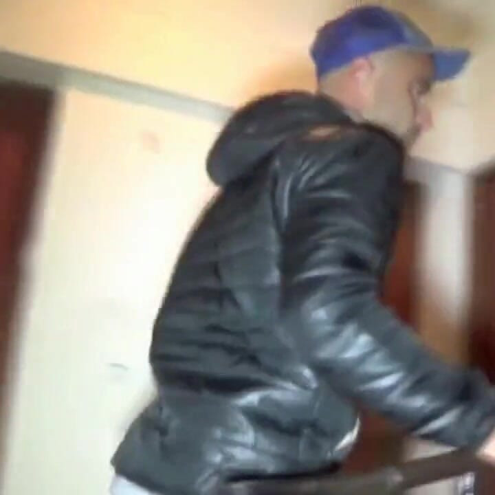 Elias megbaszott egy szexelő fiatal szőke pislogást