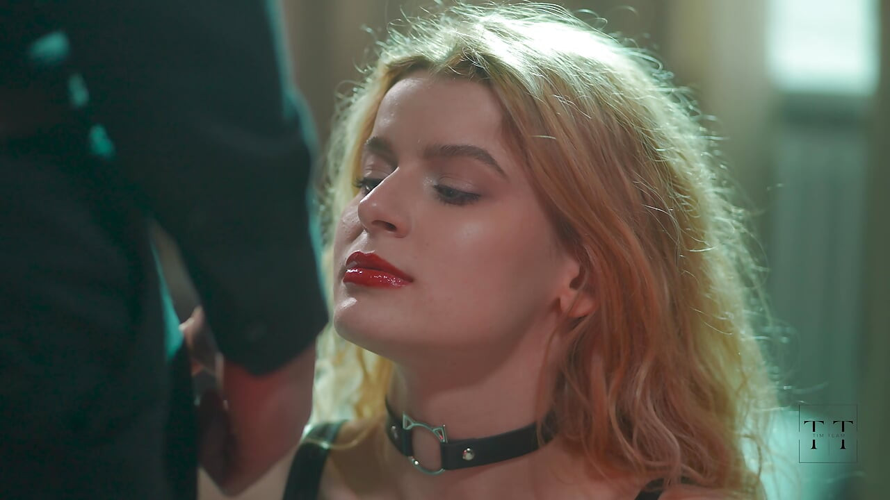 חיכיתי לזין הענק של המאסטר שלי. BDSM. צוות טים באיכות 4K HD