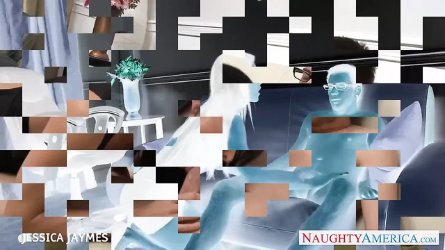 Грудастую брюнетку Jessica Jaymes трахают