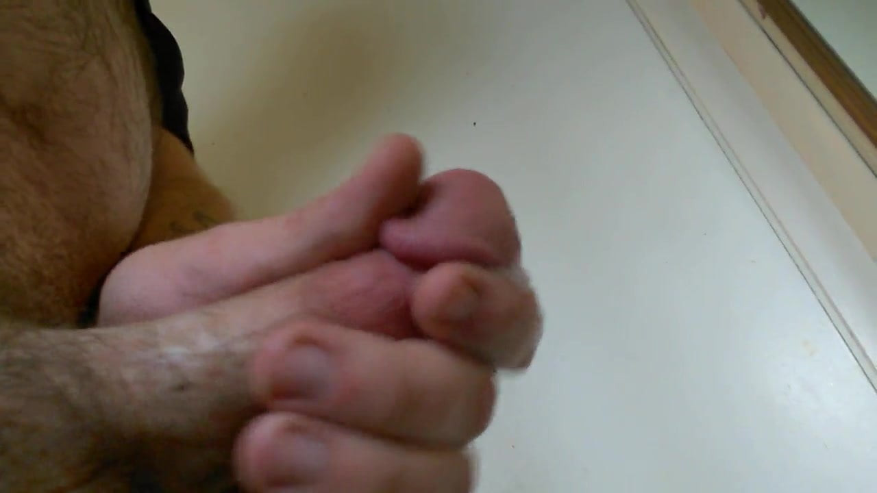 Jacking and cumming for xhamster user Loriandi
