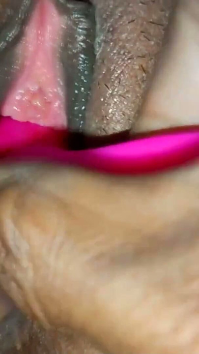 hindi neha,s nice  cumshot on pussy vibretor toy fuking cumshot | Clip 1