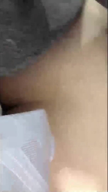 "Okul Muduru Liseli Kizi Fena Sikiyor Türk Pornosu" filminin büyüleyici anı