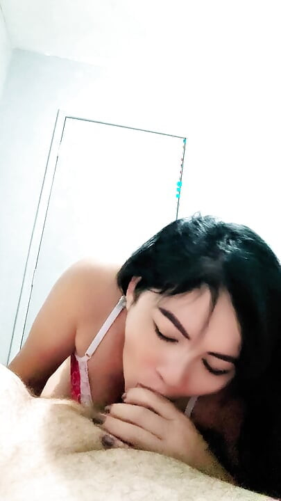 Busty Stepmom and Horny Stepson Alone at Home Share the Same Bed, Hot Girl Makes a Surprise and Accidentally Loves Her Pussy