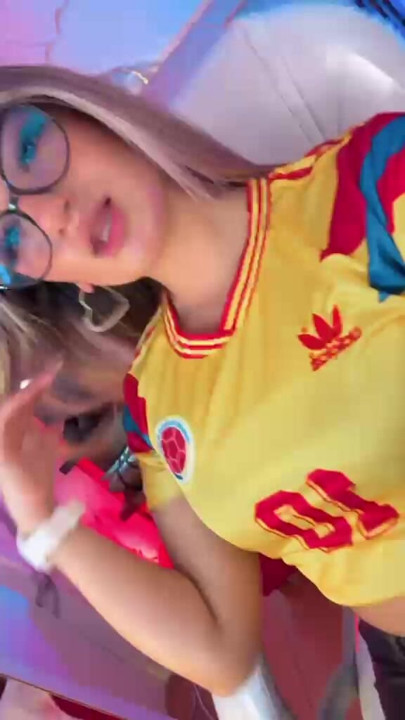 sexy colombian girl