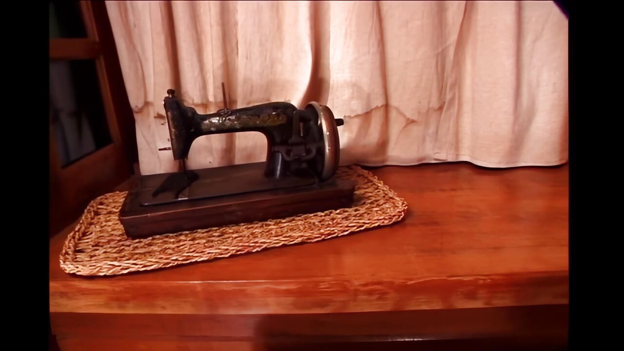 نحن نحبها معا