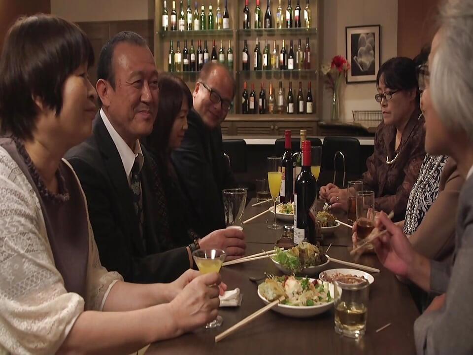 A145G05 Reunion! The eroticism of a faint first love between men and women over sixty!