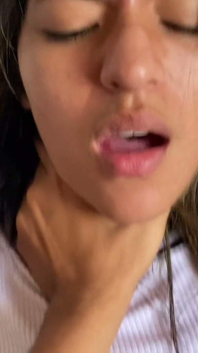 if you like latinas this is your video | Clip 1