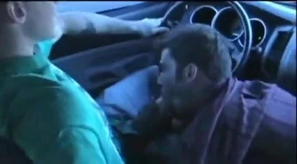 Blowjob in car