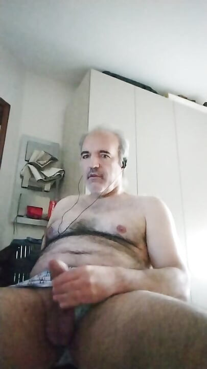 Drkaj svoj kurac da istinski uživaš u svom kratkom životu
