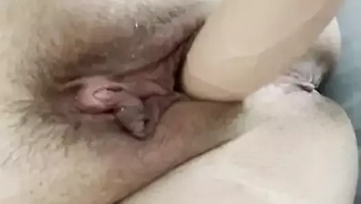 Wifey playing and fucking her pussy sending me vids working