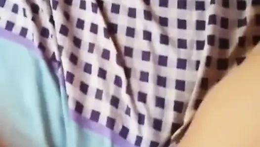 Gara-gara ketagihan nonton tv, aku akhirnya ngentot kontolku habis-habisan sampai dicrot di dalam