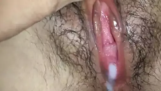 ejaculate in beautiful pussy
