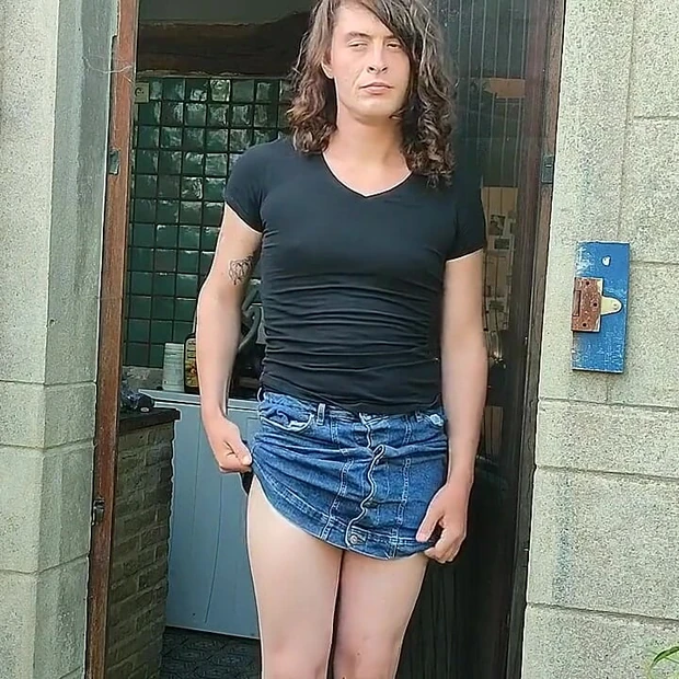 Strip-tease & jerk off!