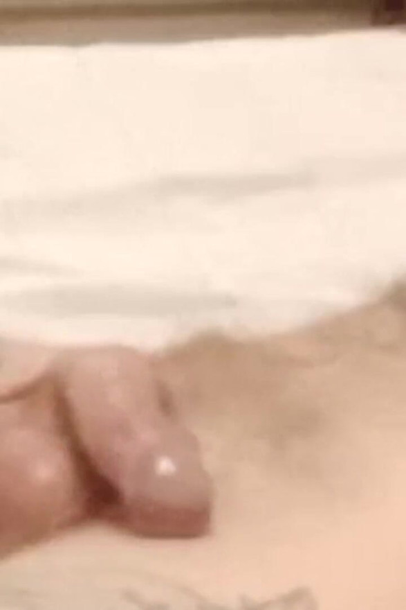 ماساژ آلت و ساک زدن با بلعیدن اسپرم #۴