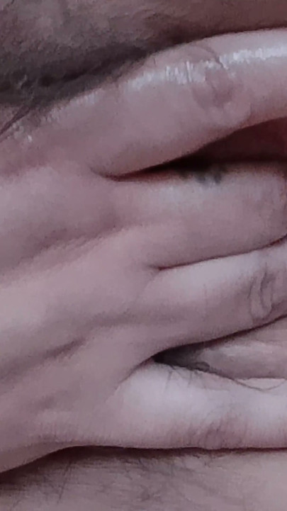 毛茸茸骚逼自慰的熟女 | 短片 1