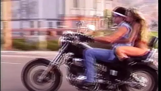 perfect body long blonde hair, my dick wil fuck her