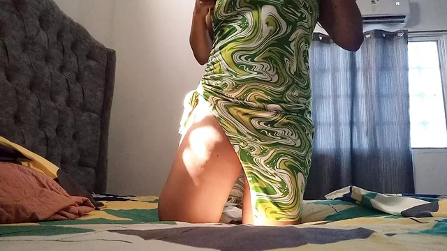 YOU WON'T FIND A STEPMOM HOTTER THAN MINE!! EXCITEMENT TO THE MAXIMUM WITH THE VAGINA AND TITS UNCOVERED