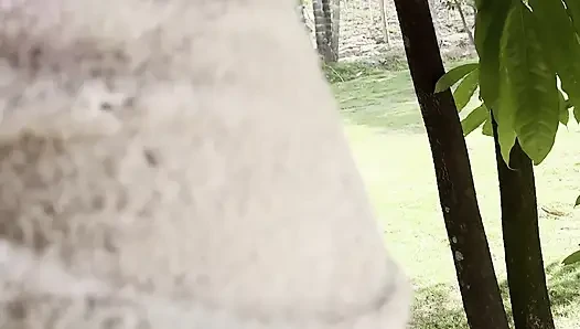 Teşhirciliği çok seviyorum, etrafta insanlar varken bir penise zıplamayı gerçekten seviyorum